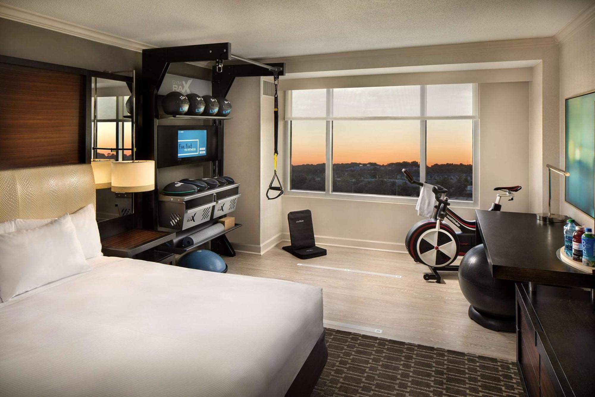 Hotel Doubletree By Hilton Atlanta Airport College Park Esterno foto