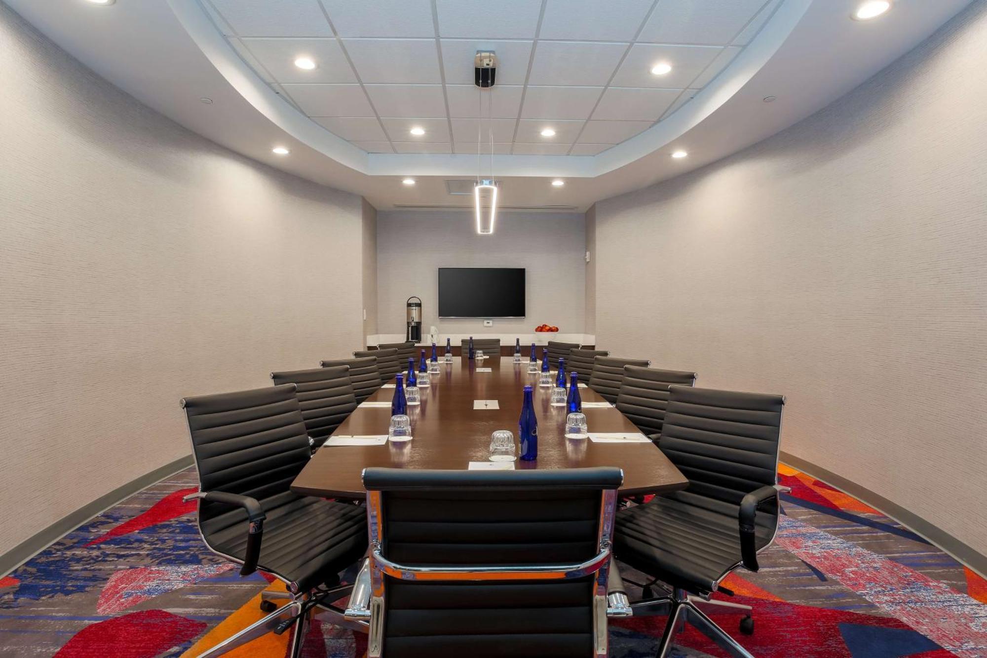 Hotel Doubletree By Hilton Atlanta Airport College Park Esterno foto