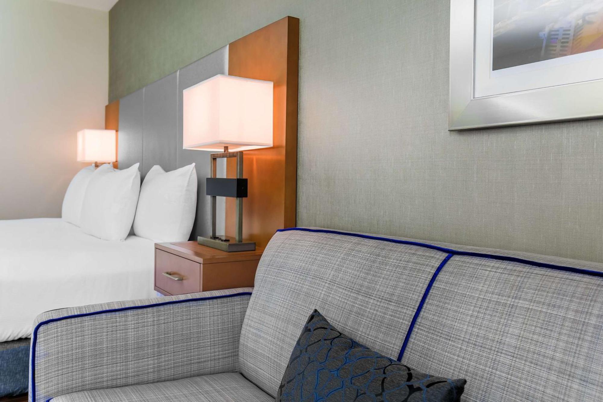 Hotel Doubletree By Hilton Atlanta Airport College Park Esterno foto