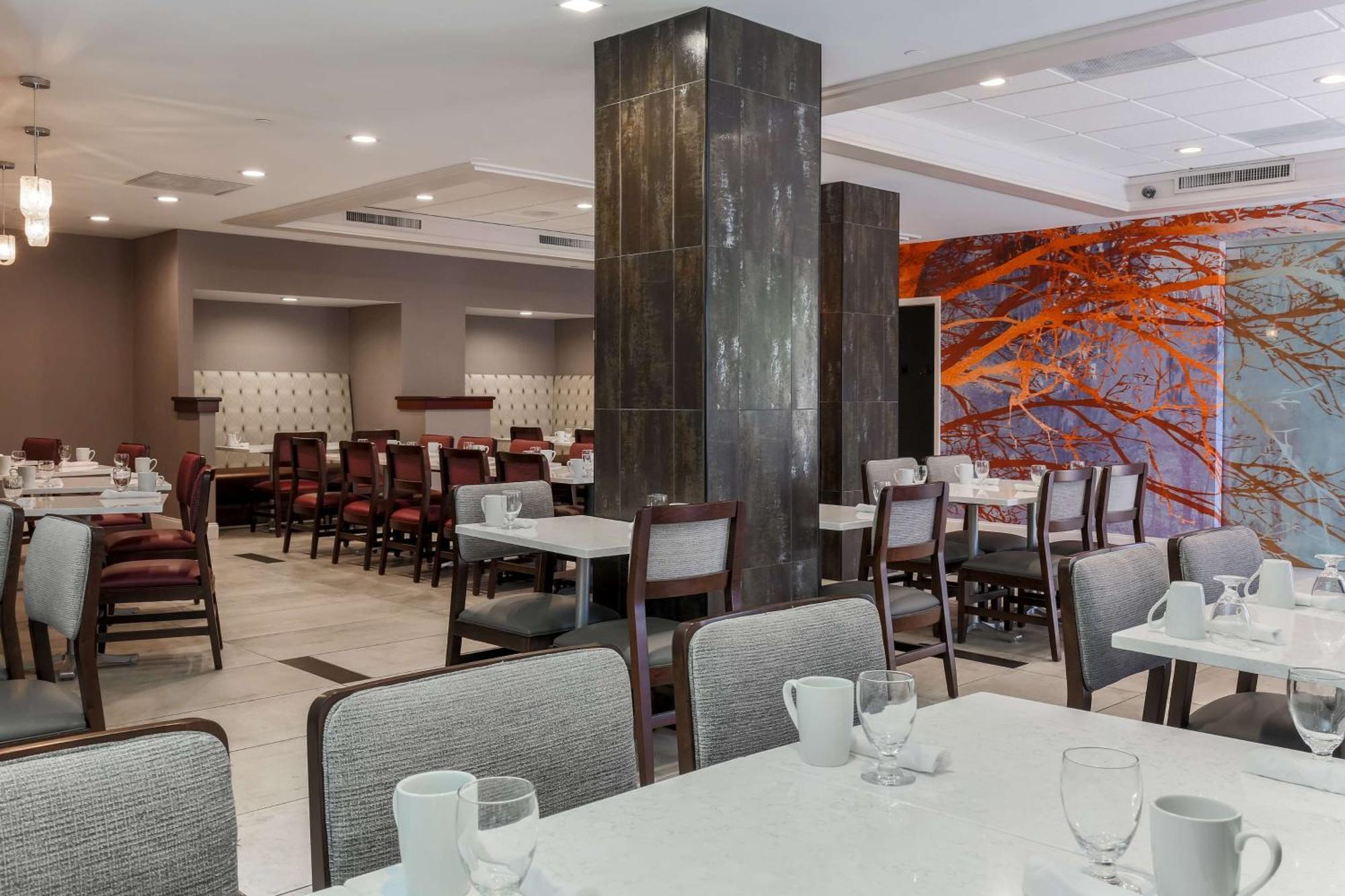 Hotel Doubletree By Hilton Atlanta Airport College Park Esterno foto