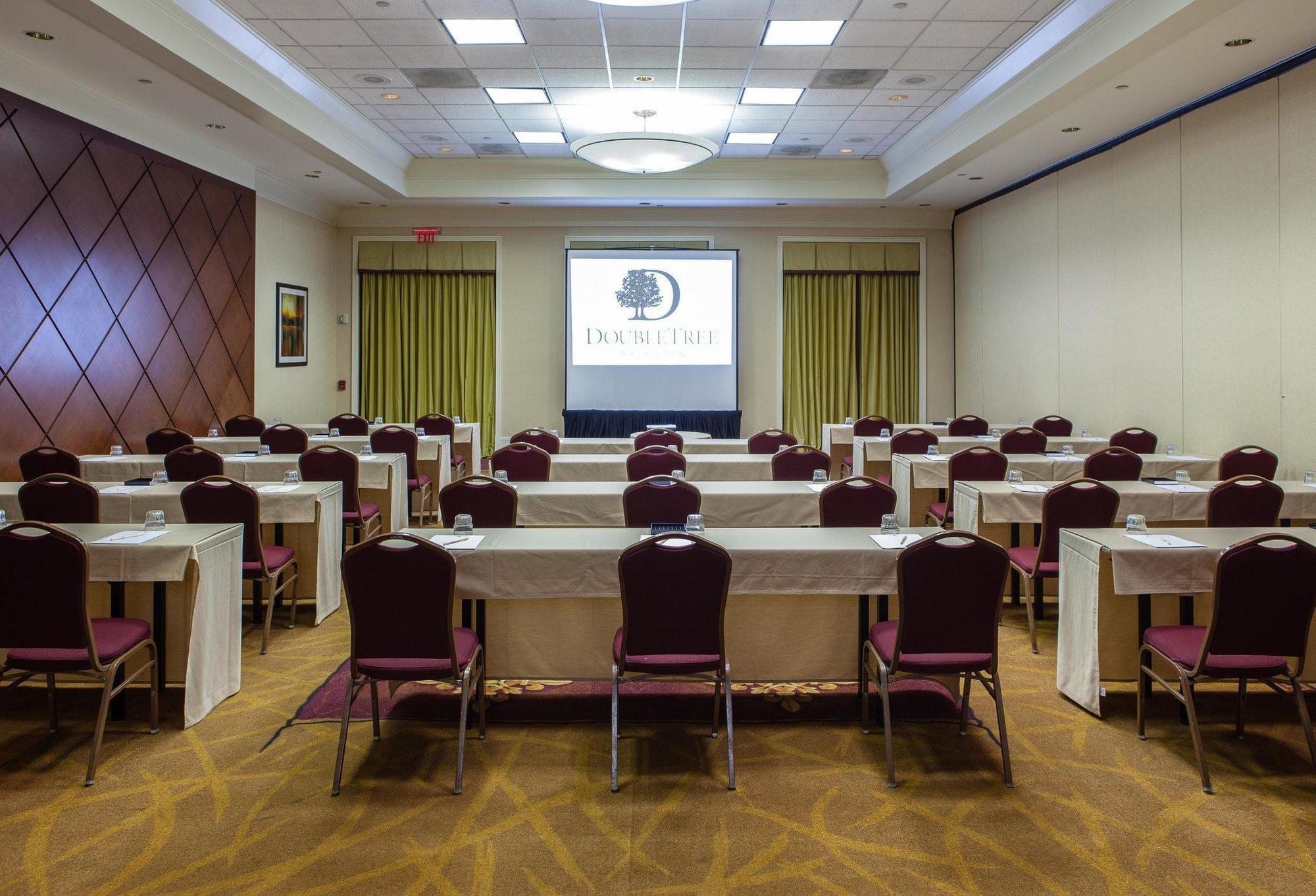 Hotel Doubletree By Hilton Atlanta Airport College Park Esterno foto