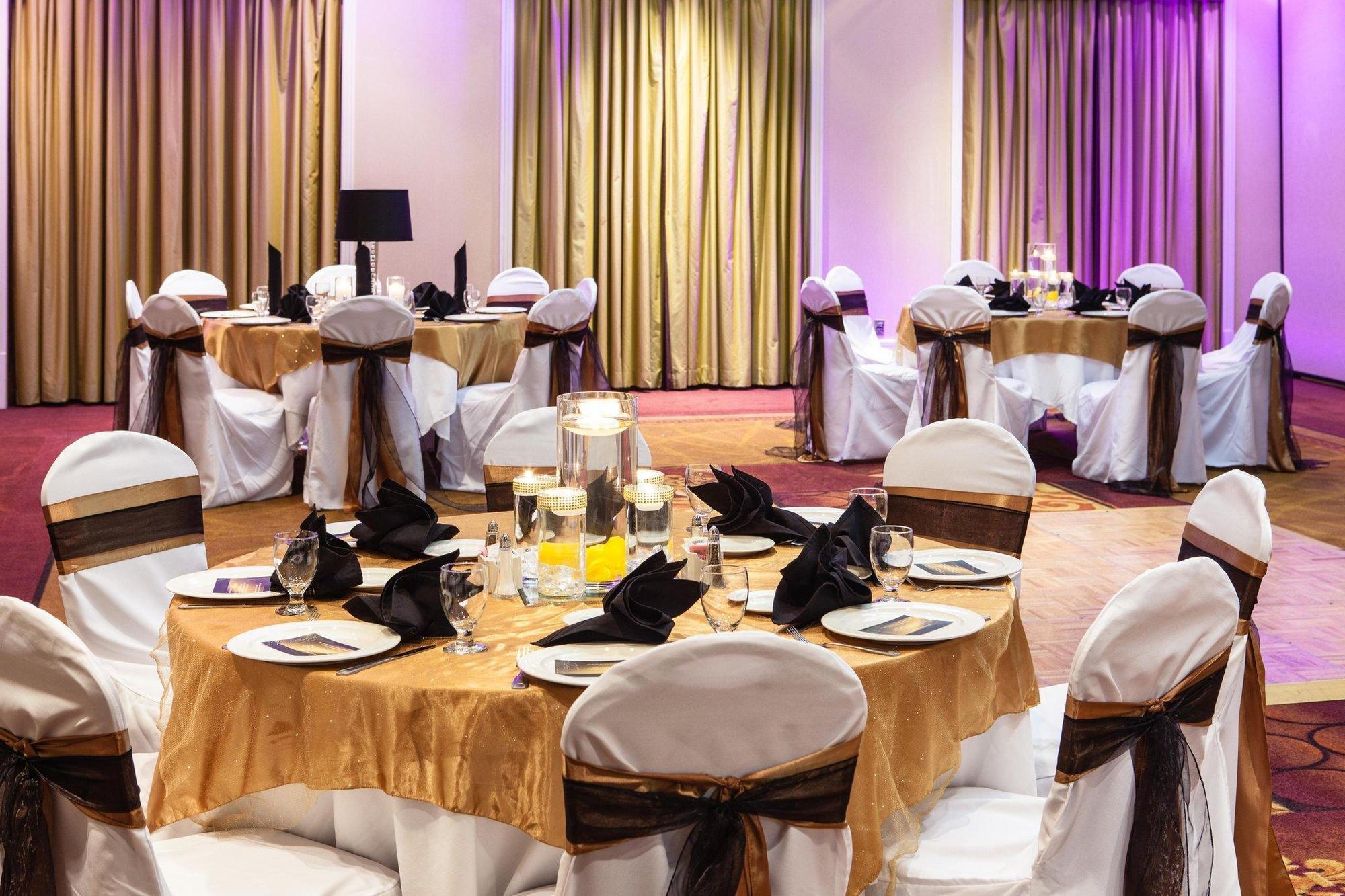 Hotel Doubletree By Hilton Atlanta Airport College Park Esterno foto