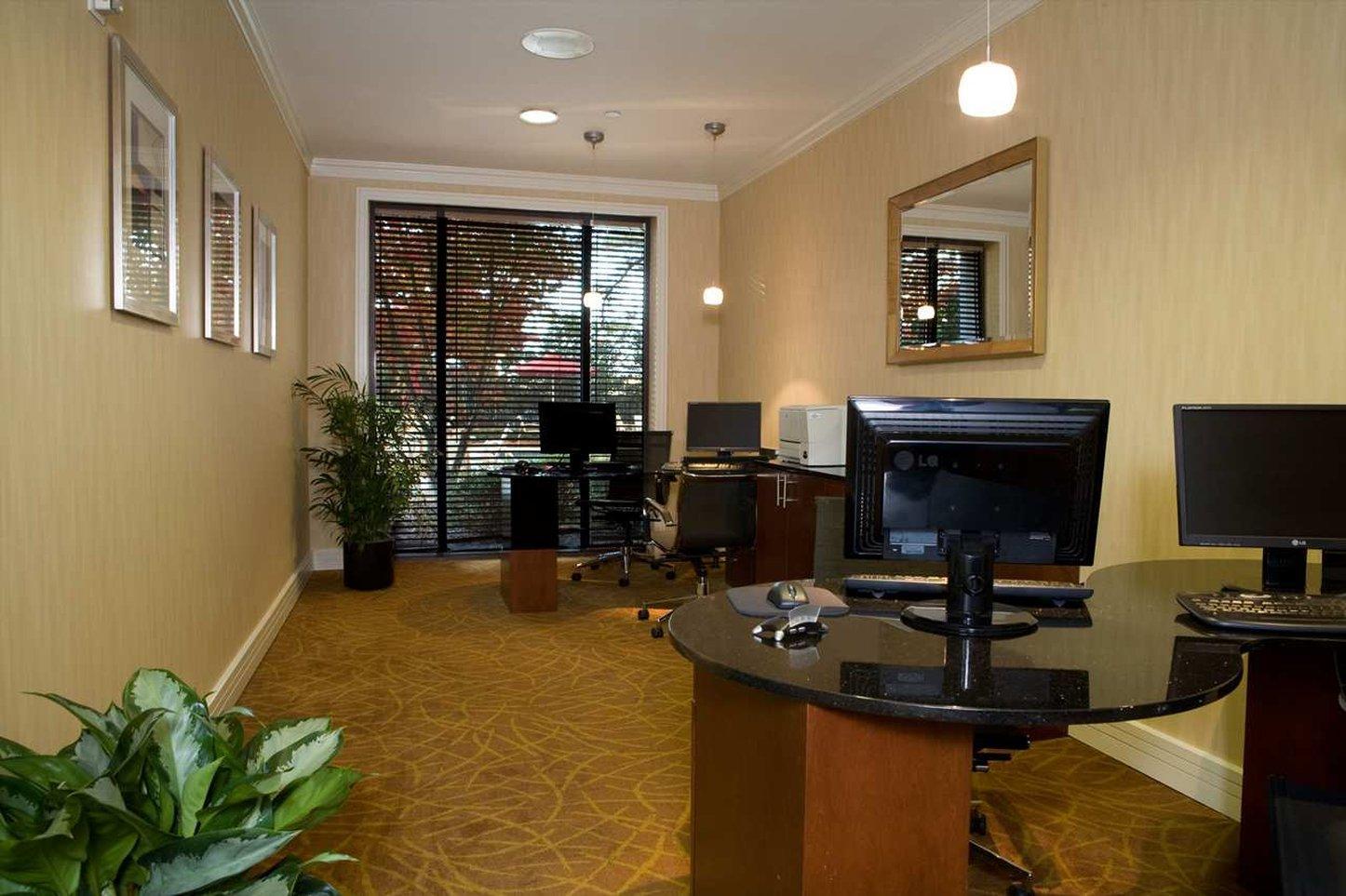 Hotel Doubletree By Hilton Atlanta Airport College Park Esterno foto